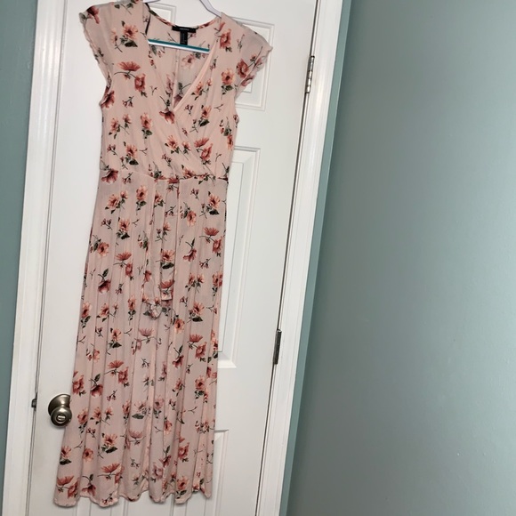 Pink floral romper/dress - Picture 2 of 4